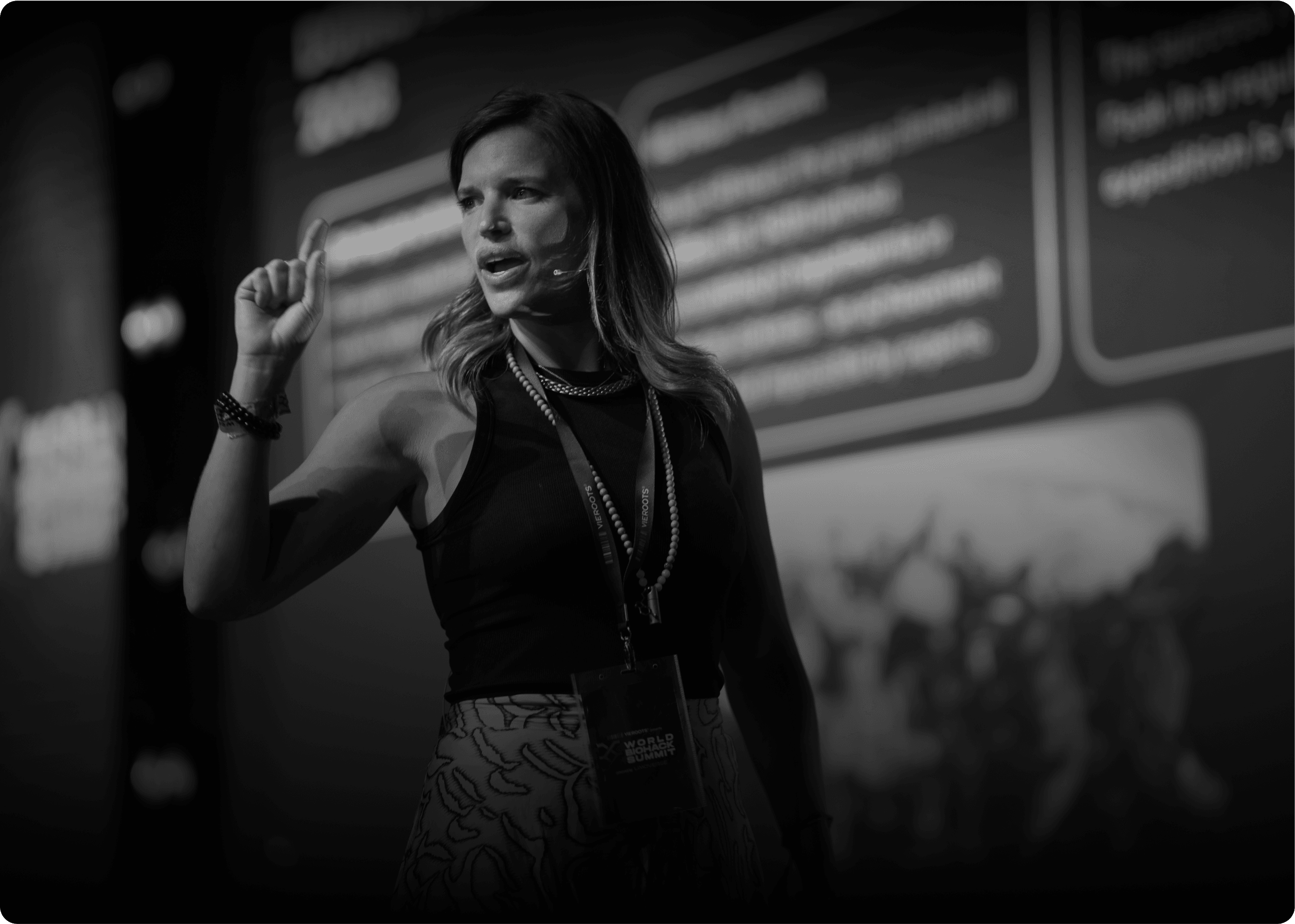 /images/register/speakers/speaker-hero.png